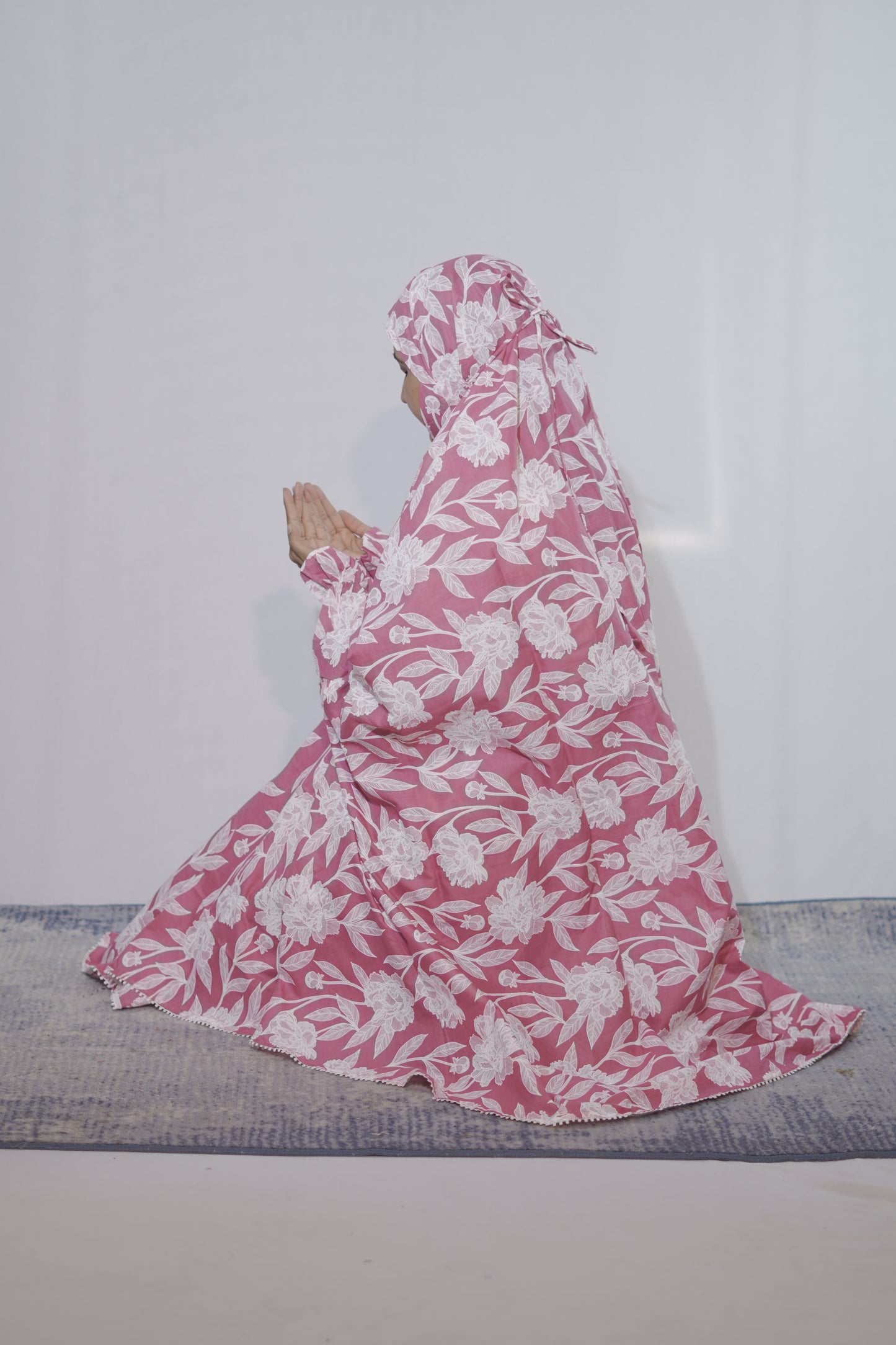 Pink Floral Knee Length Cotton Namaz Makhna