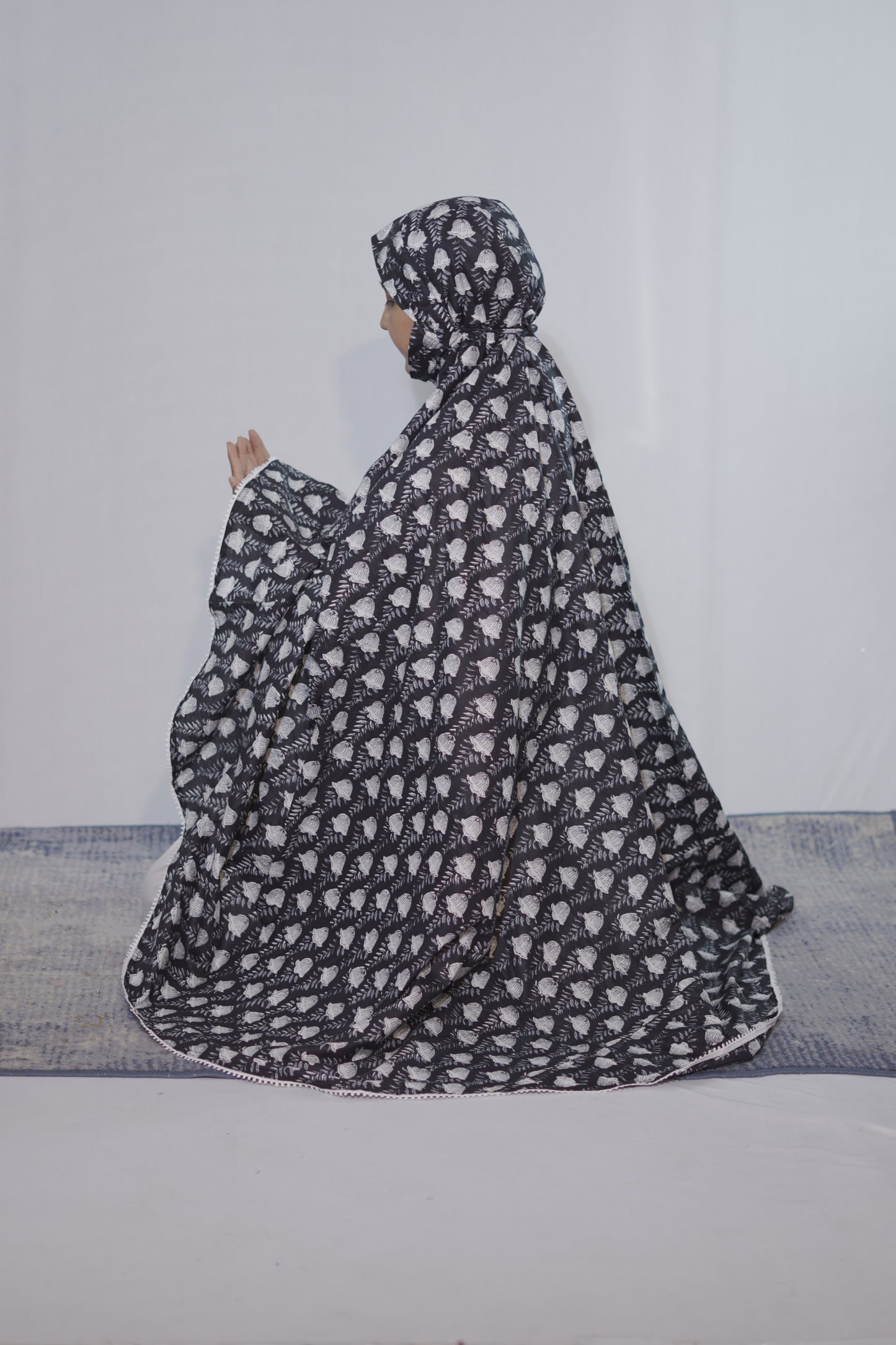 Dark Blue Floral Knee Length Cotton Namaz Makhna