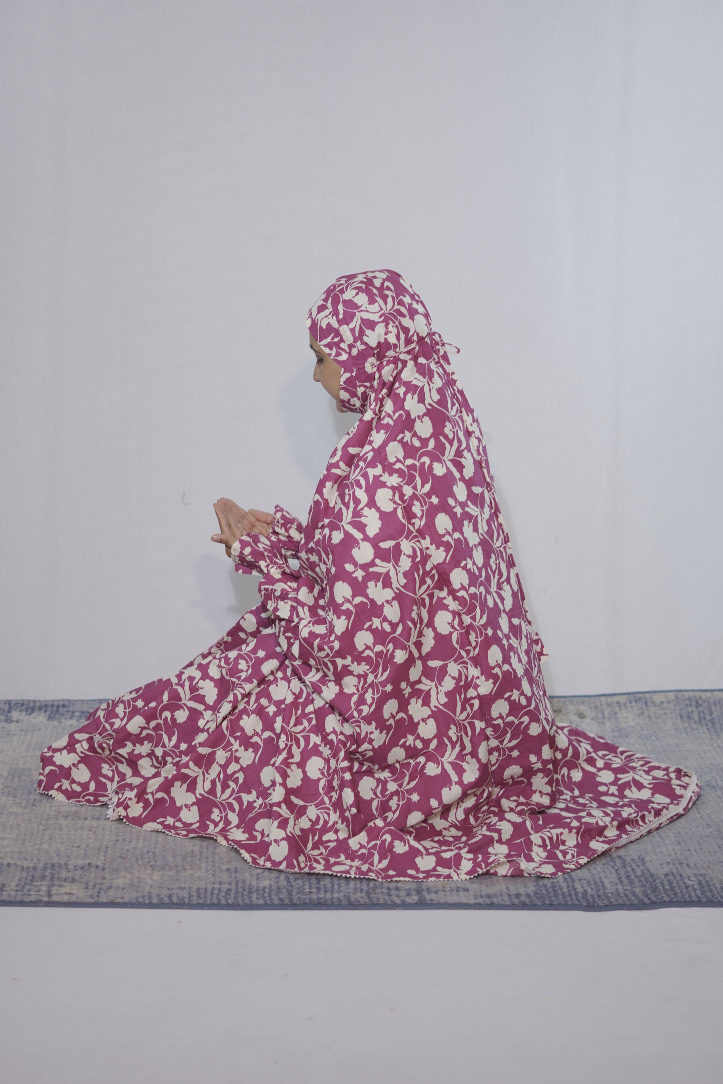 Dark Maroon Floral Knee Length Cotton Namaz Makhna