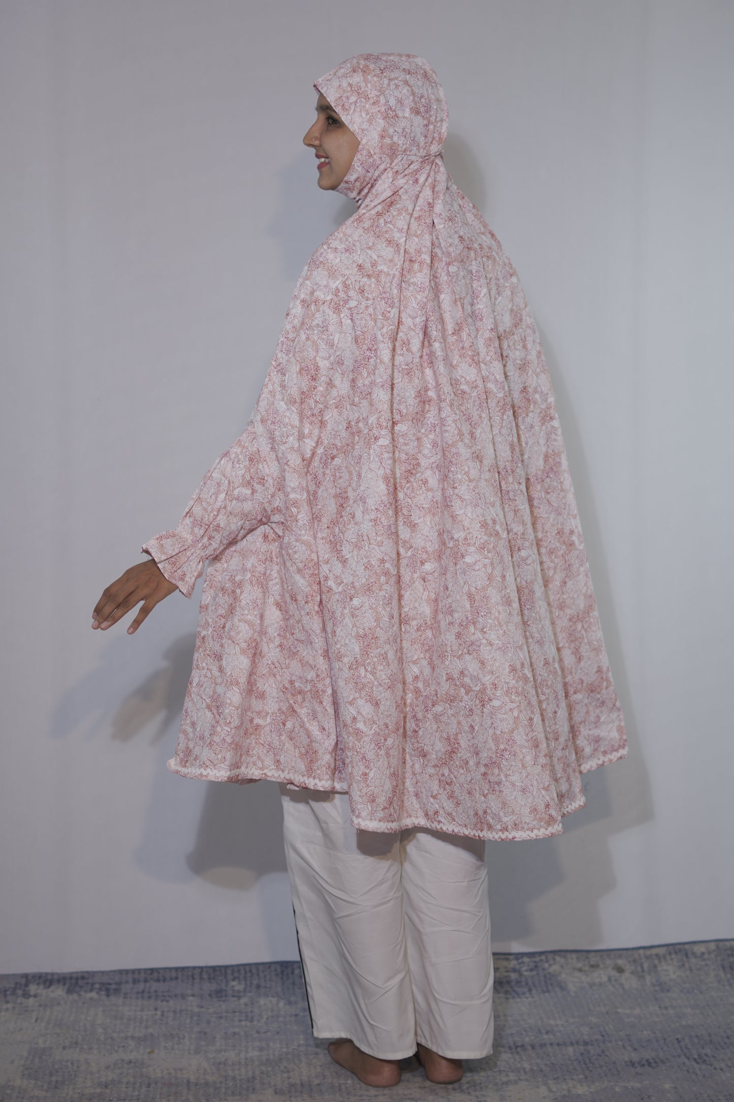 Soft Pink Floral Knee Length Cotton Namaz Makhna